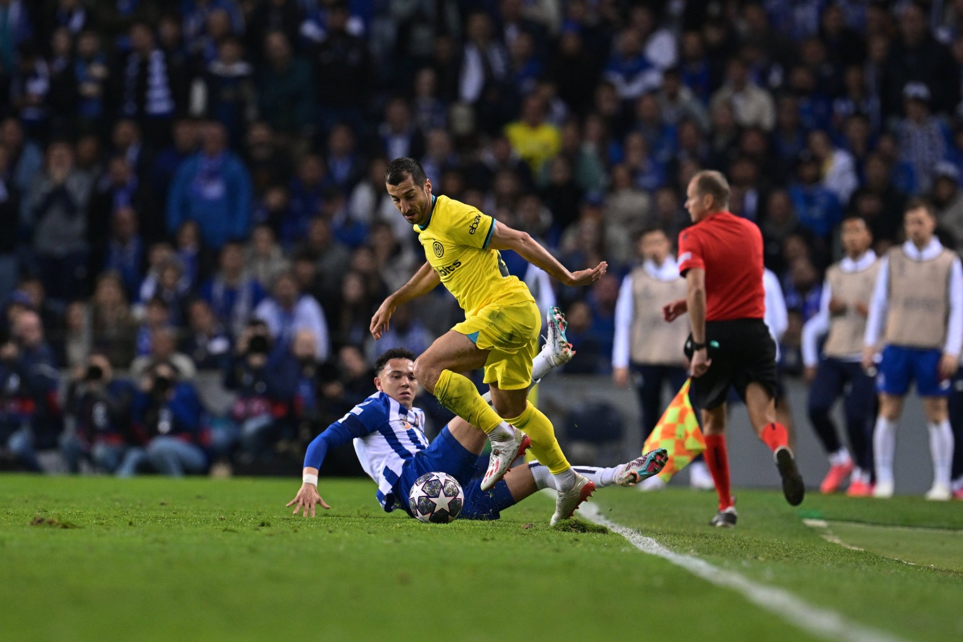 开云体育登录-法国队横扫中国队，波尔高光表现  第2张