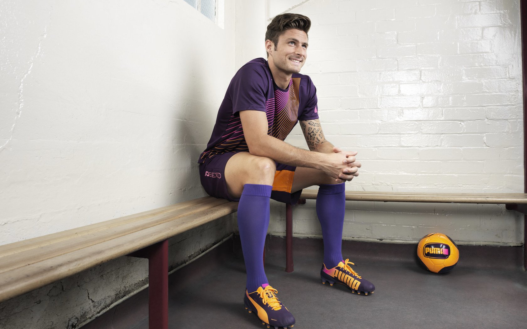 开云体育平台APP-赛道之巅，范弗利特在F1年度争冠之夜的统治级表演  第2张